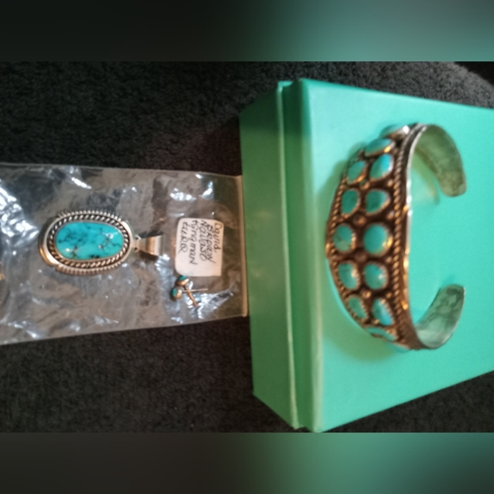 Rare David Brown Navajo Kingman Turquoise Jewelry Set.